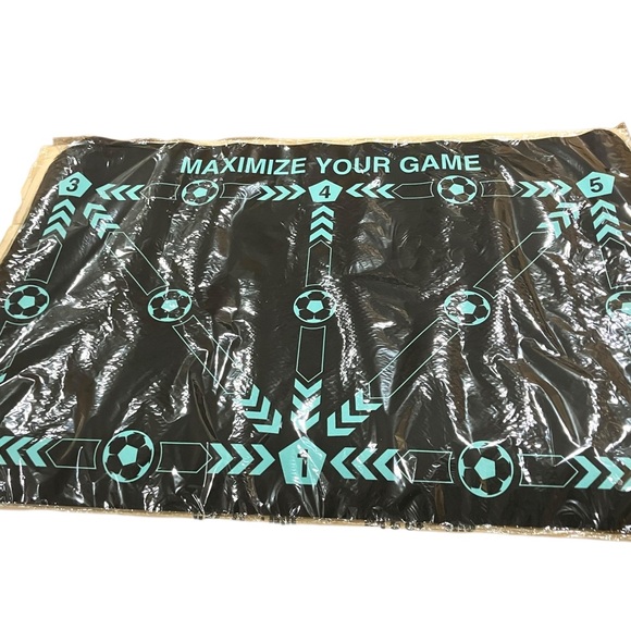 Soccer Training Mat Non-Slip Football Footstep Training Rug for Footwork 42”x33” - Picture 4 of 6